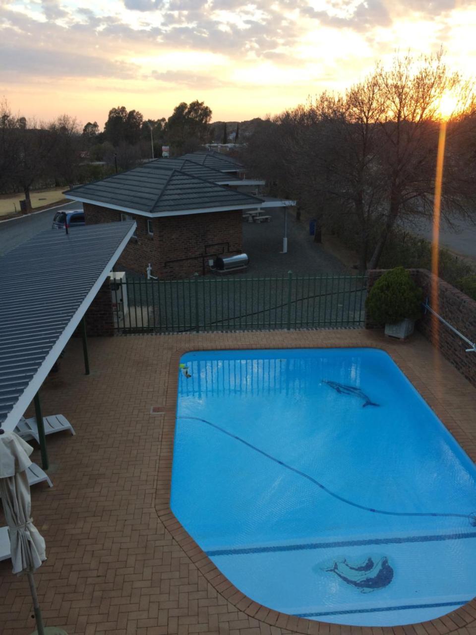 Sunset Chalets Colesberg Exteriör bild